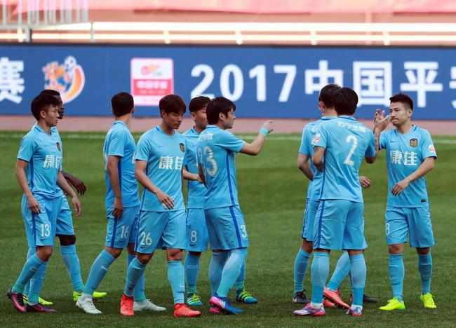 国内自拍露脸普通话对白在线