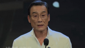 亚洲午夜精品久久久久久人妖